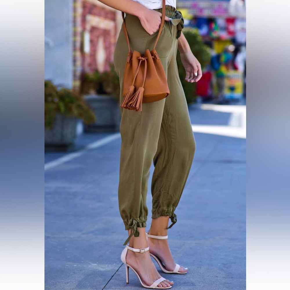 Lulu’s Sebastian Olive Green Pant